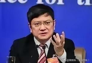 全网都在吹AI红利，郑强教授一番实话点破隐藏的就业难题！
 
当下所有人都在追捧