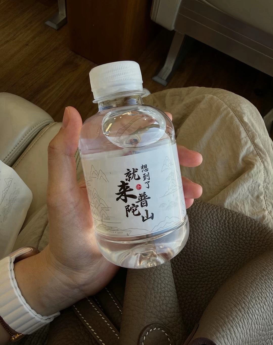 人不会什么都没有  也不会什么都有  知足就常乐 