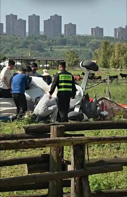 10岁女孩从飞行器坠落重伤，妈妈哭诉：求求你们，别再带孩子玩这种东西了

重庆广