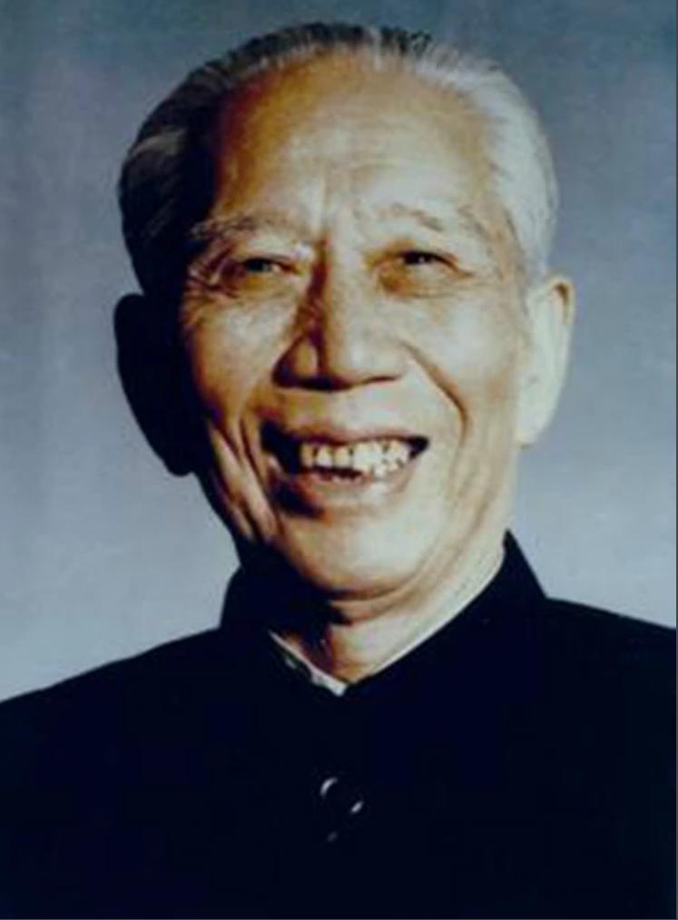 那是1969年的事儿了，咱们中国的改革大计还只是个模糊的概念，历史的痕迹深深地刻