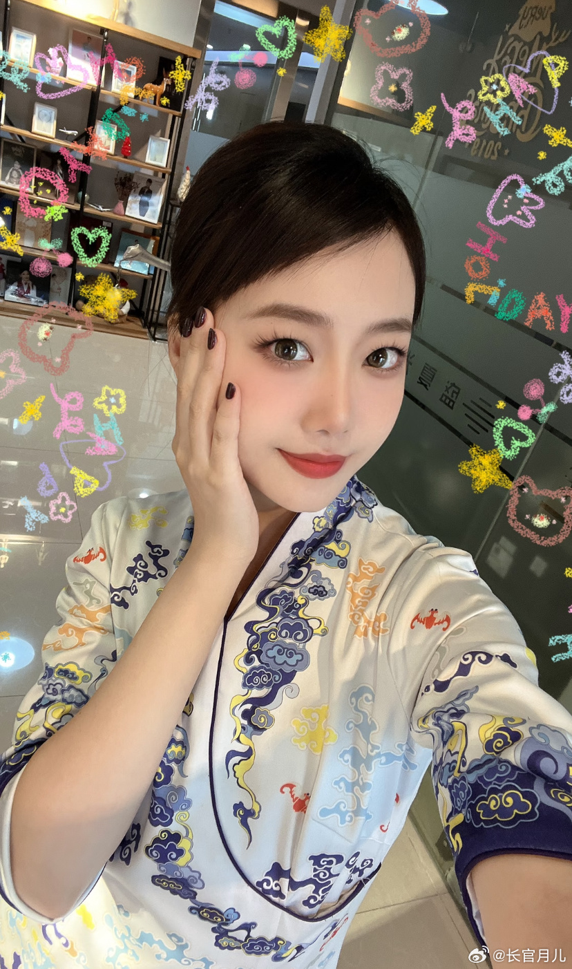 想和空姐一起飞吗？ 