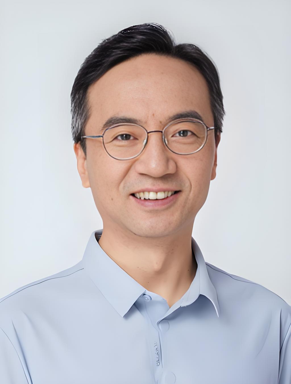 原中国联通二级高管何华杰已担任紫光股份总裁，还是中国联通出来的干部实战能力强。