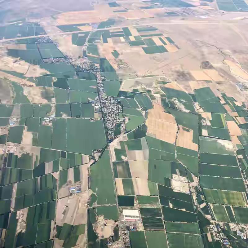 新疆决定中国上限，故土新归大有可为

新疆这块地方，大得超乎想象。160万平方公