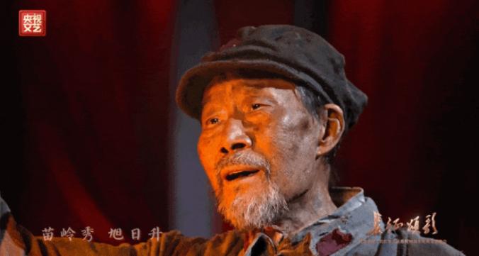 2026年10月22日长征晚会上，李雪健老师一出场，很多观众看得眼泪直流。受病痛