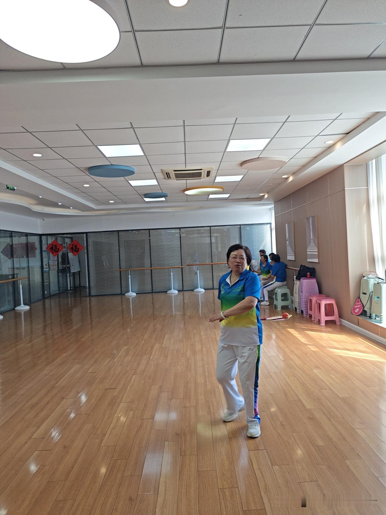 原本周四打算动身前往青岛城阳居住，计划临时有变，索性安心守在崂山家中。难得空闲，