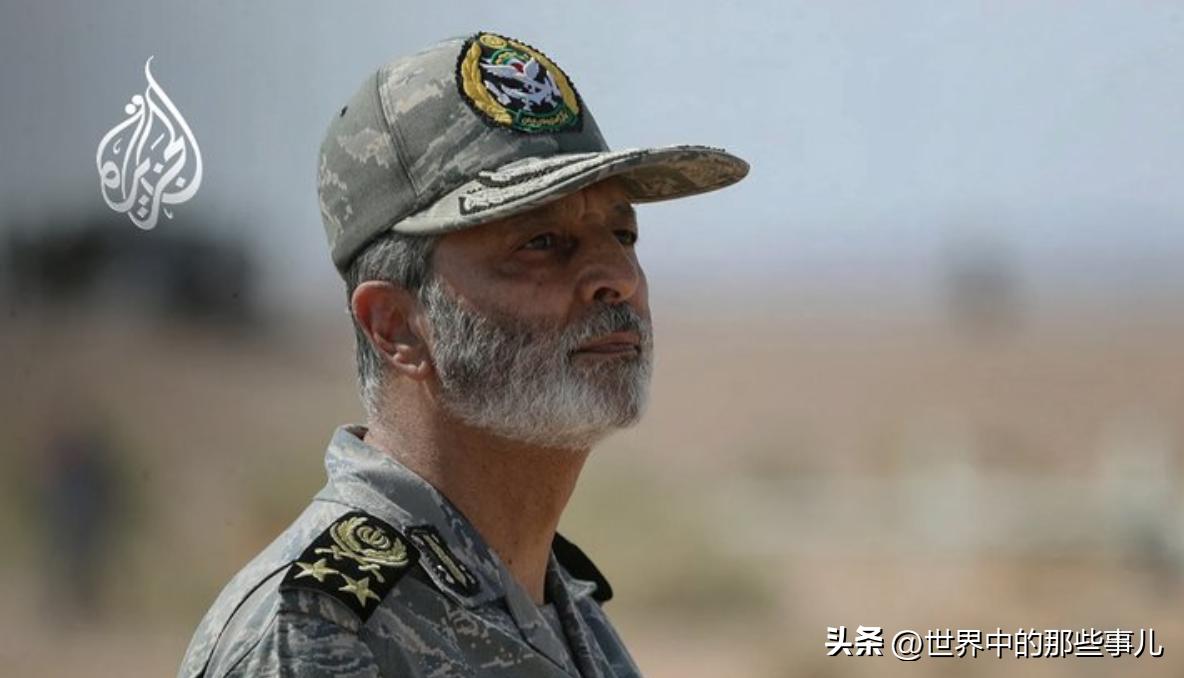 据伊朗电视台表示，伊朗国防部长与武装部队总参谋长殉难！大量伊朗公民高喊着美国去死