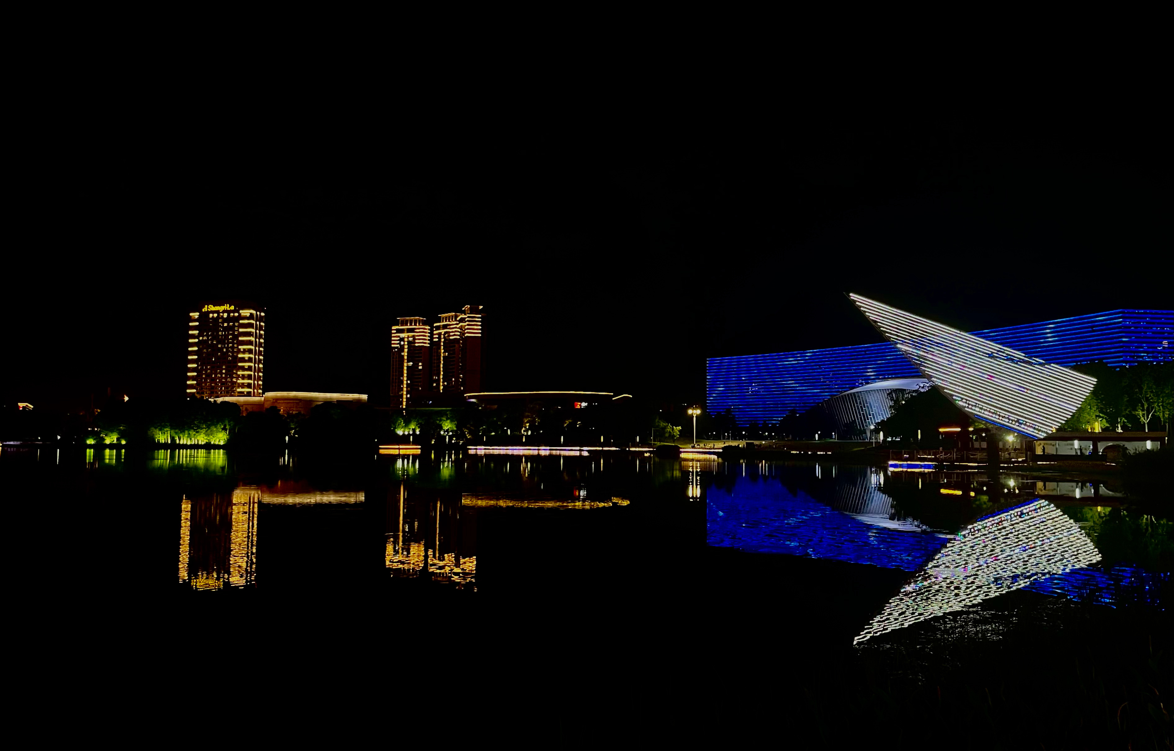 🌉夜晚微风🌬️带来清凉🍃  ​​​
