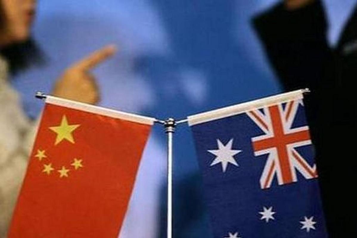 这个中国籍老板在机场被抓了，差点登上飞机回国。他把2万澳元（约9.5万元人民币）