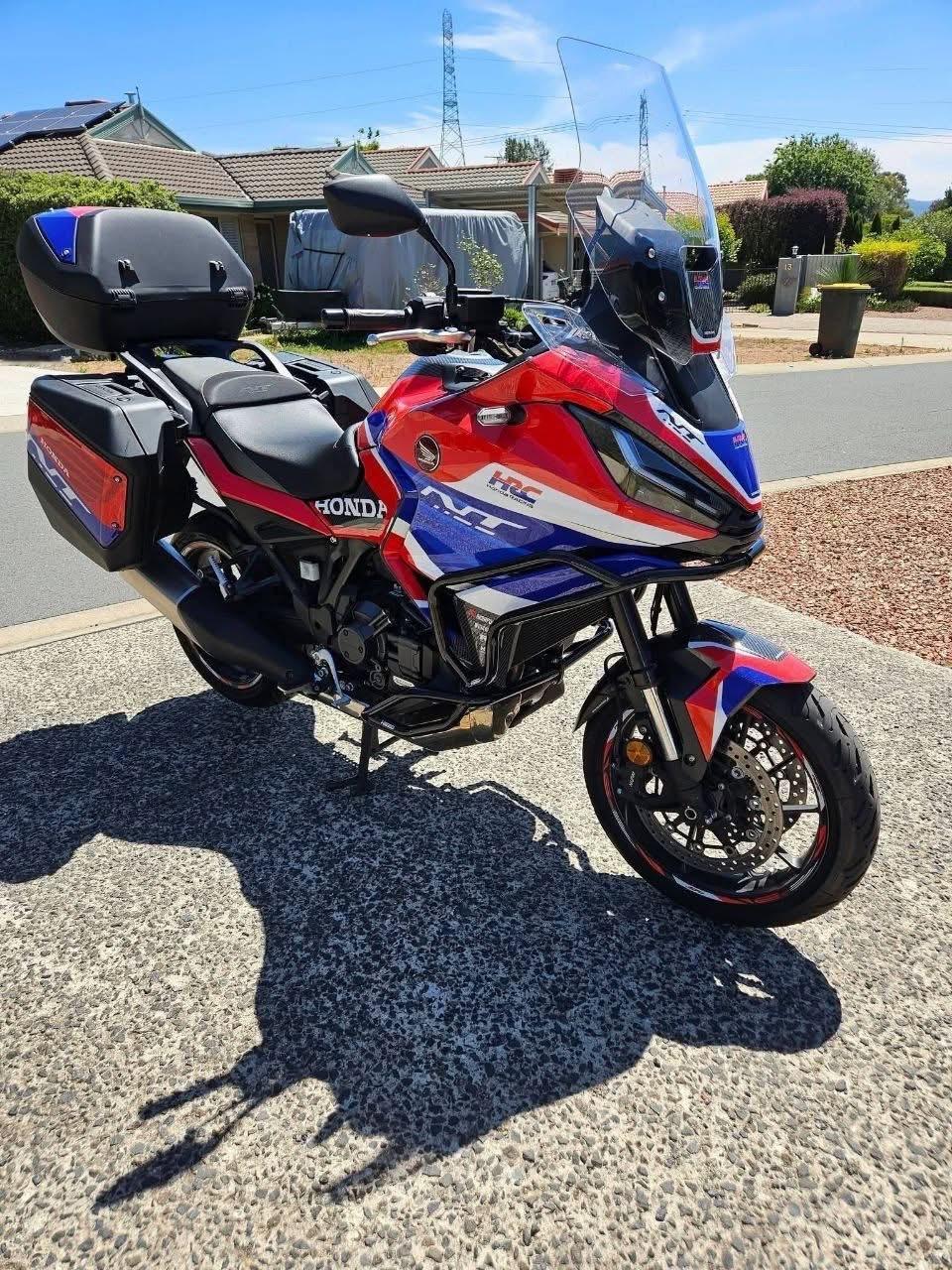 真正的骑士从不会被年龄定义！有人60岁骑Panigale V4下赛道，有人20岁