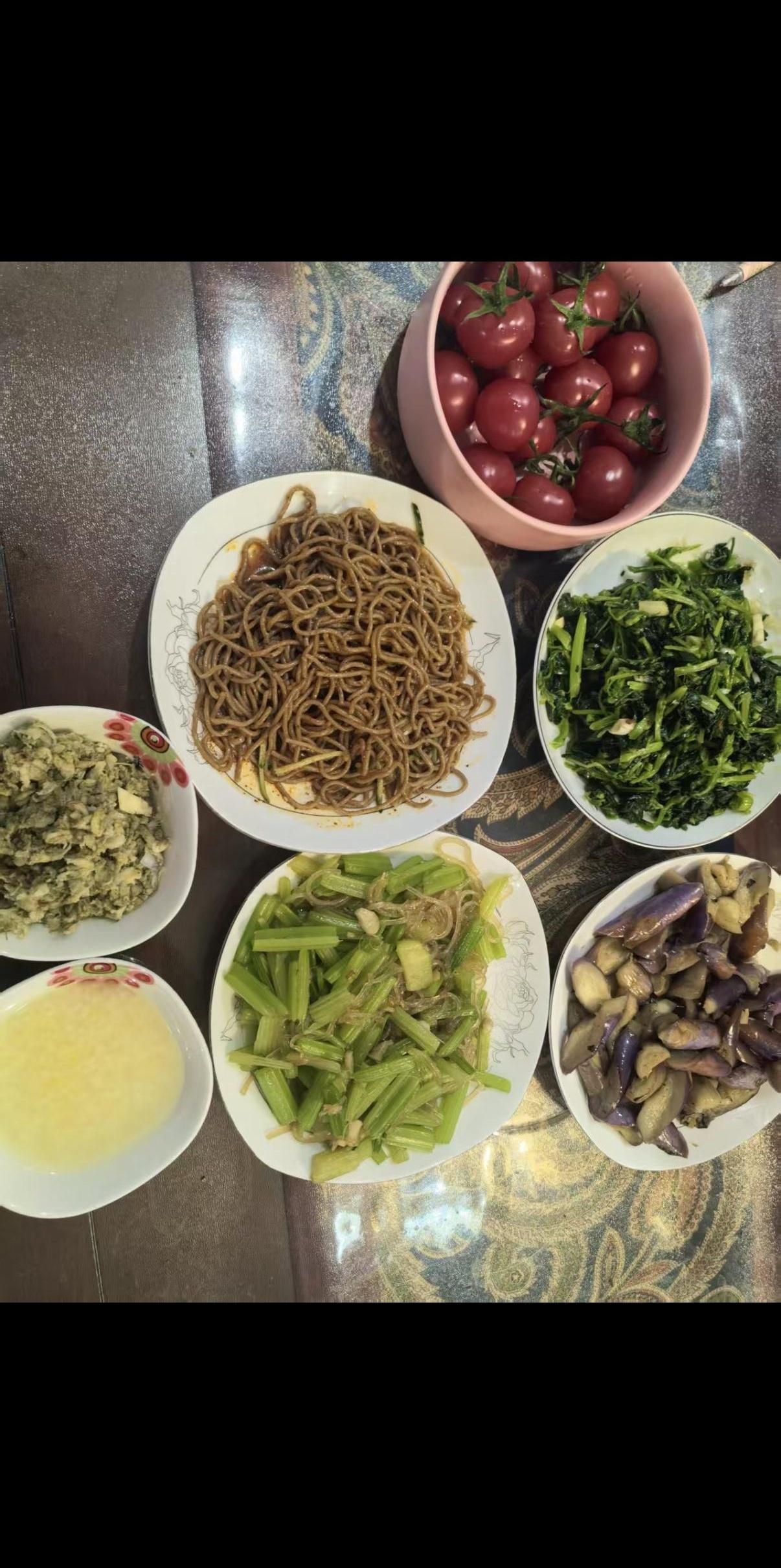 谁能想到离婚都八百年了，前夫哥一通操作差点没把我气笑，这算盘打得我在二里地外都听