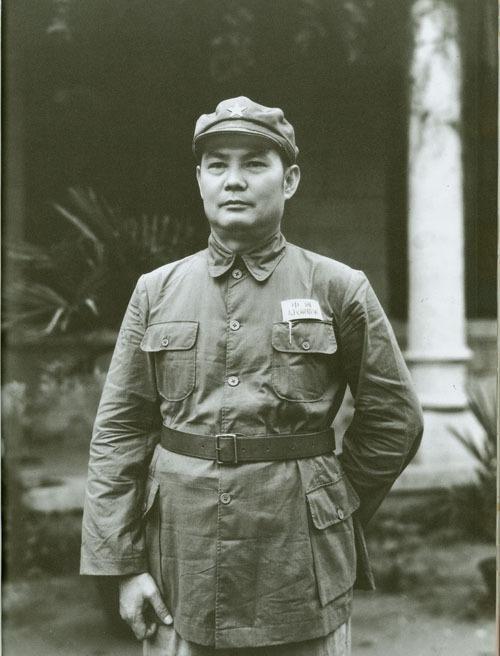 叶帅长于谋划，大多时候出任的是参谋长职位，在总部执掌中枢，因此有“叶参座”之名，