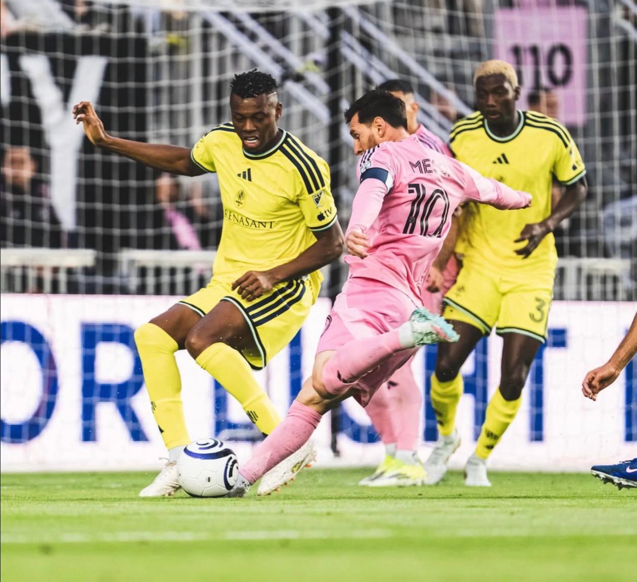 就菜阿密其他球员的表现，就等着梅西解决一切呗😮💨梅西迈阿密国际1比1纳什维尔