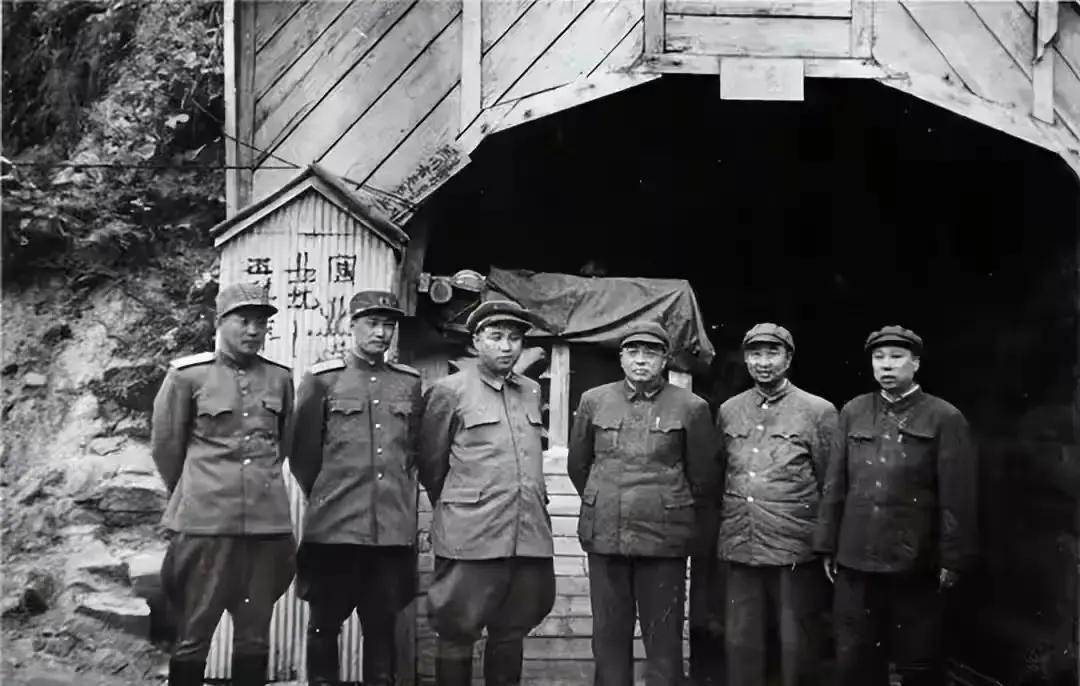 1953年朝鲜半岛停战在即，为什么志愿军战士宁愿压抑情感，也绝不敢越雷池半步？那