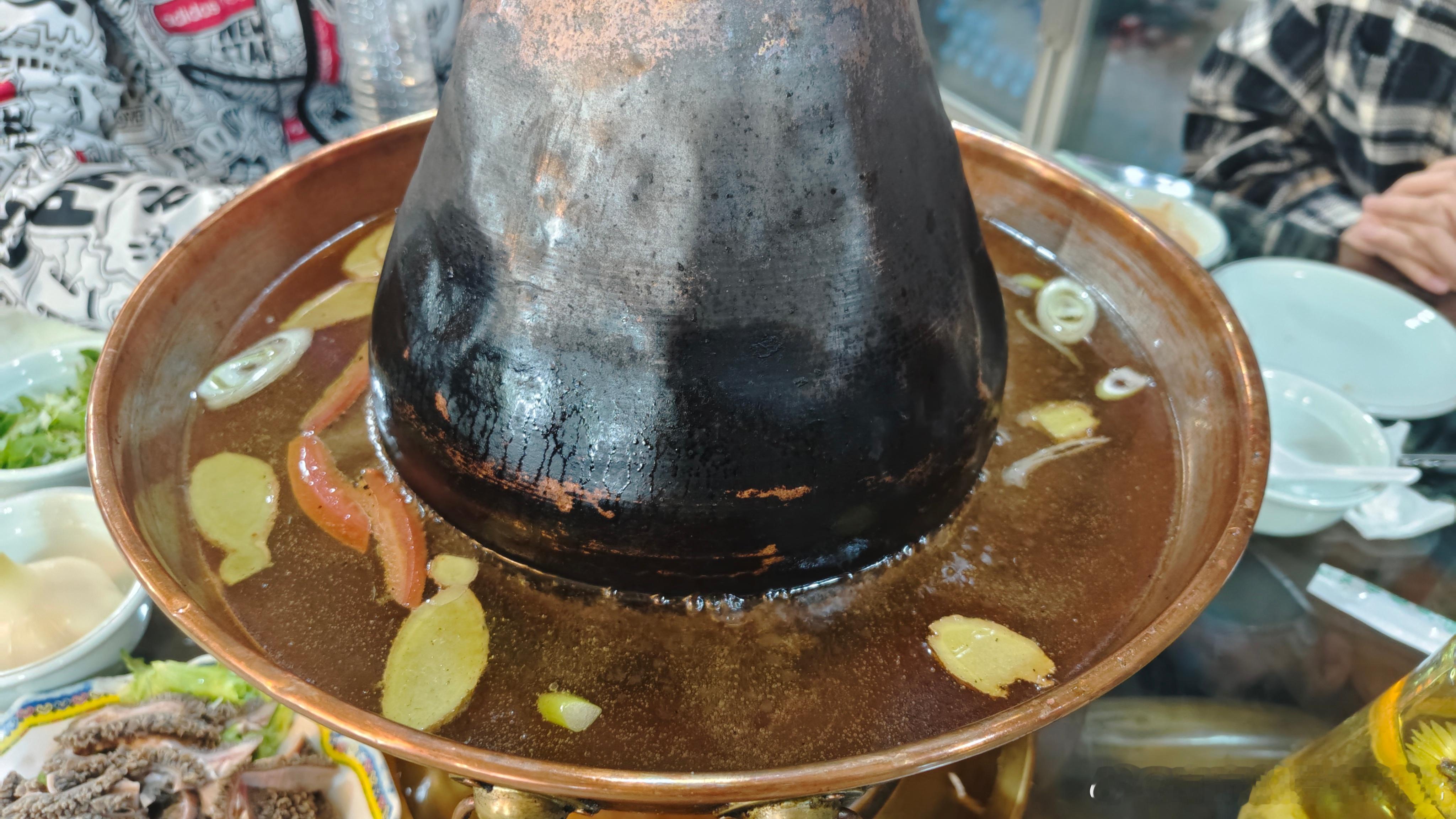 回来上班第一天，把所有欠的工作债终于缕清楚了……中午吃涮羊肉一顿，下午困晕过去一