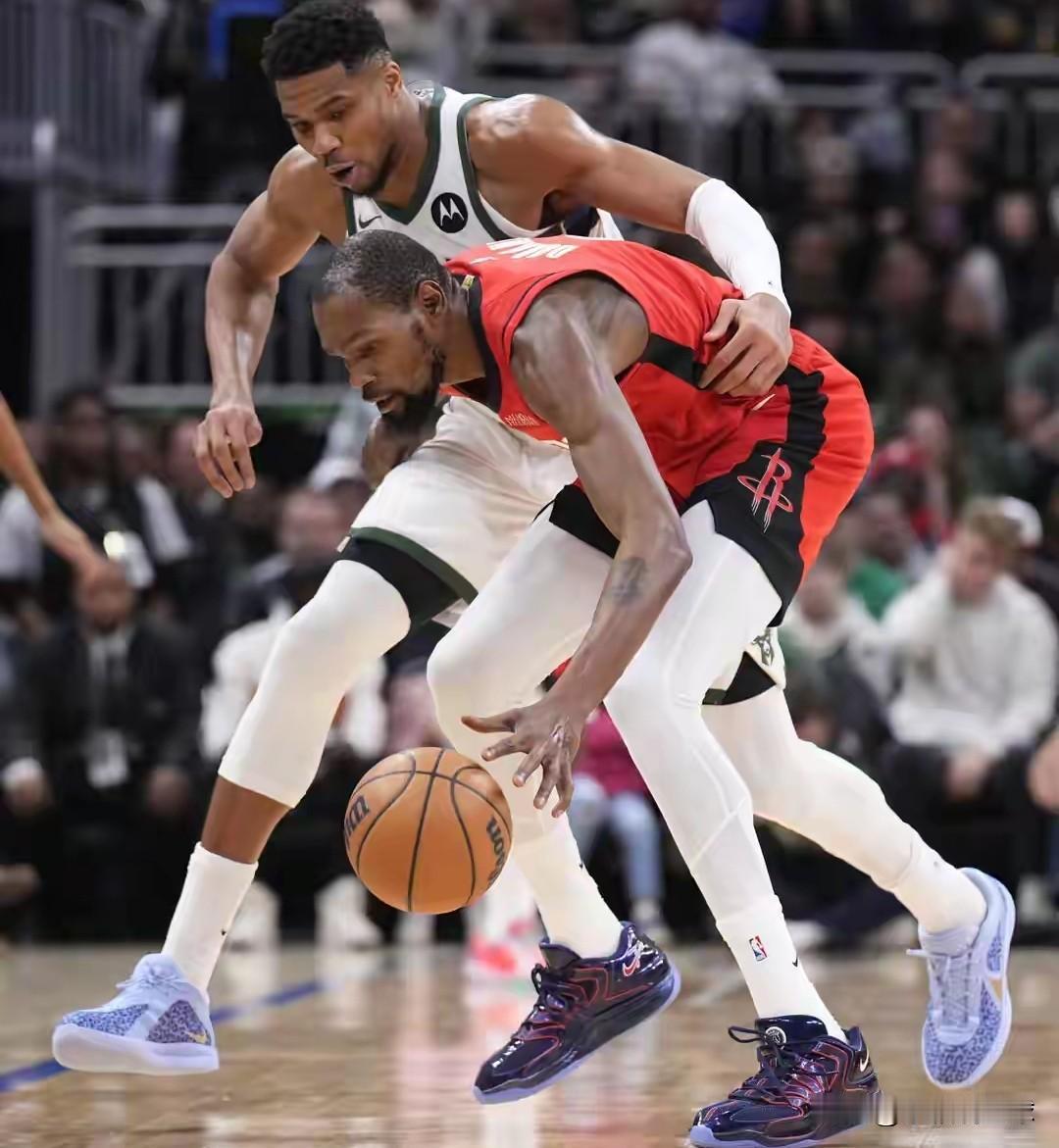 名记支招火箭追字母哥，6换2绝对不吃亏:
 
这个休赛期，NBA最大的交易流言莫