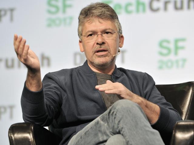 四年2亿，苹果天才离职内幕首曝光，庞若鸣发离职信告别，苹果AI大溃败