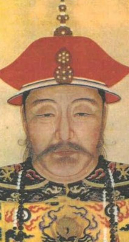 1608年，努尔哈赤将14岁的女儿穆库什，嫁给了政敌布占泰。怀孕的穆库什被扒光衣