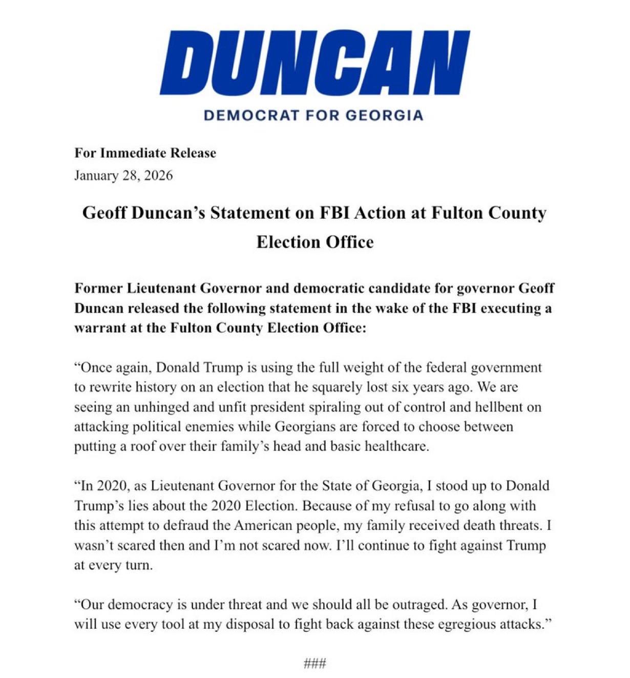 美国乔治亚州前副州长兼民主党州长候选人杰夫•邓肯在联邦调查局于富尔顿县选举办公室