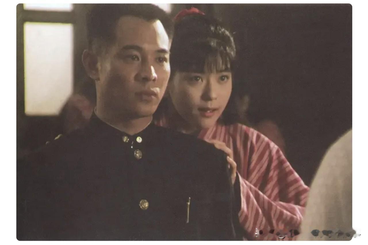 《精武英雄》山田光子中山忍，一生未婚，但并不是网传为李连杰苦等。很多自媒体传说她