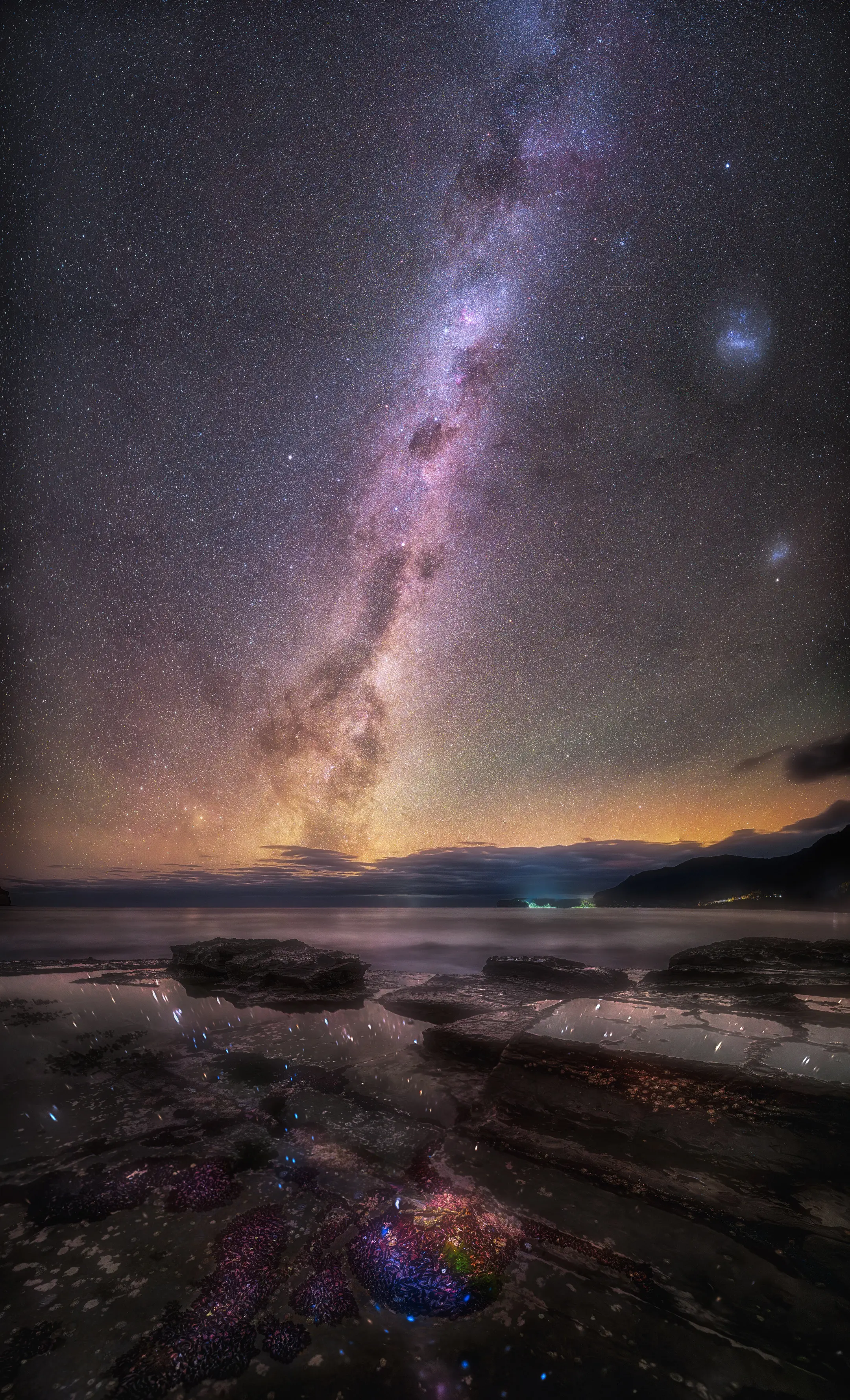 总有一束来自星空的光，点亮生如夏花的绚烂。总有一束来自星空的光，点亮生...