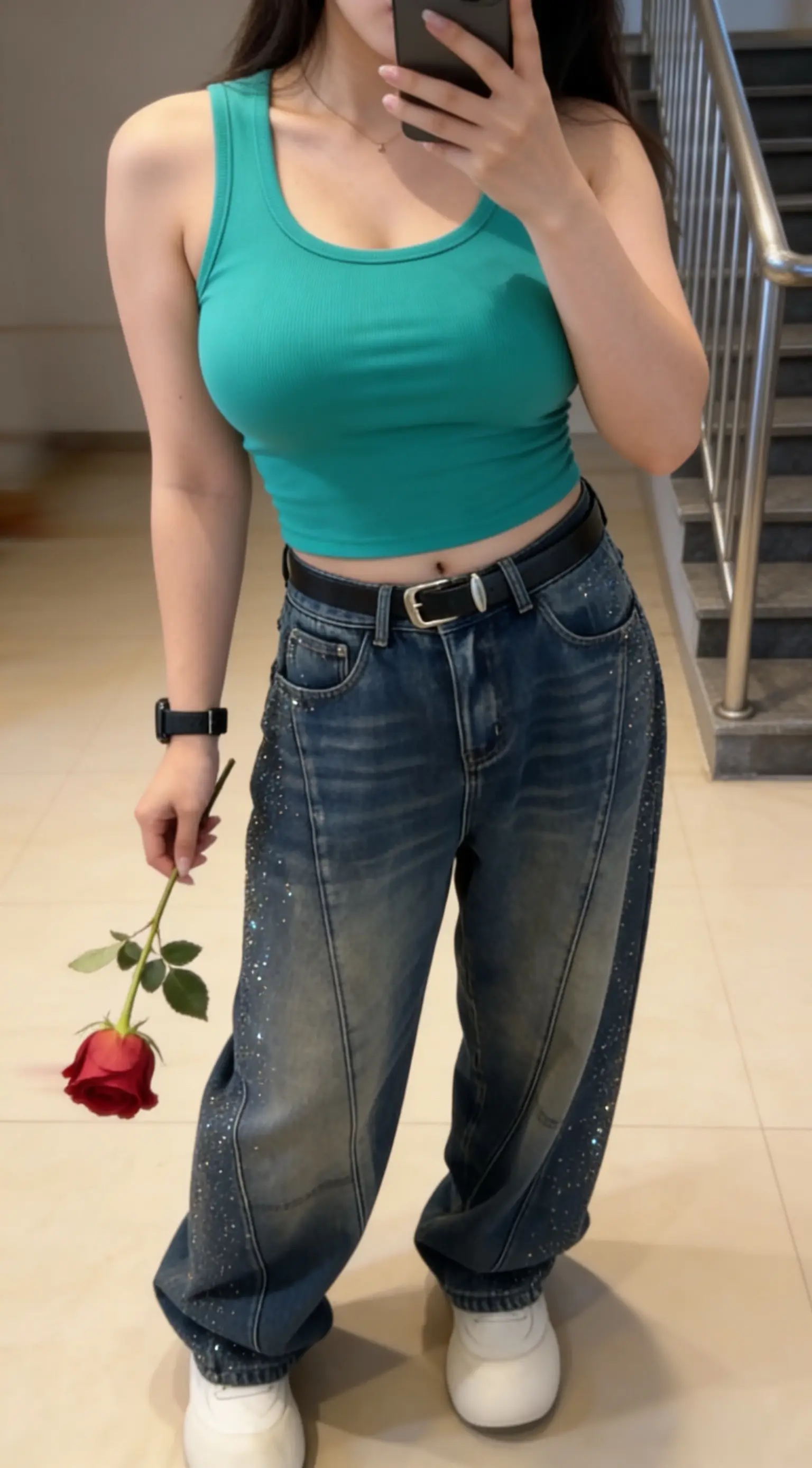 人与人之间，大概只有刚认识的时候最好，热情又虚伪 新鲜又浪漫，但时间告...