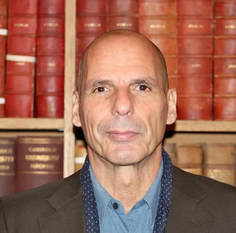 希腊是一个骄傲的民族，在西方占有特殊的地位，犹太人想要在政治上控制不容易。希腊在