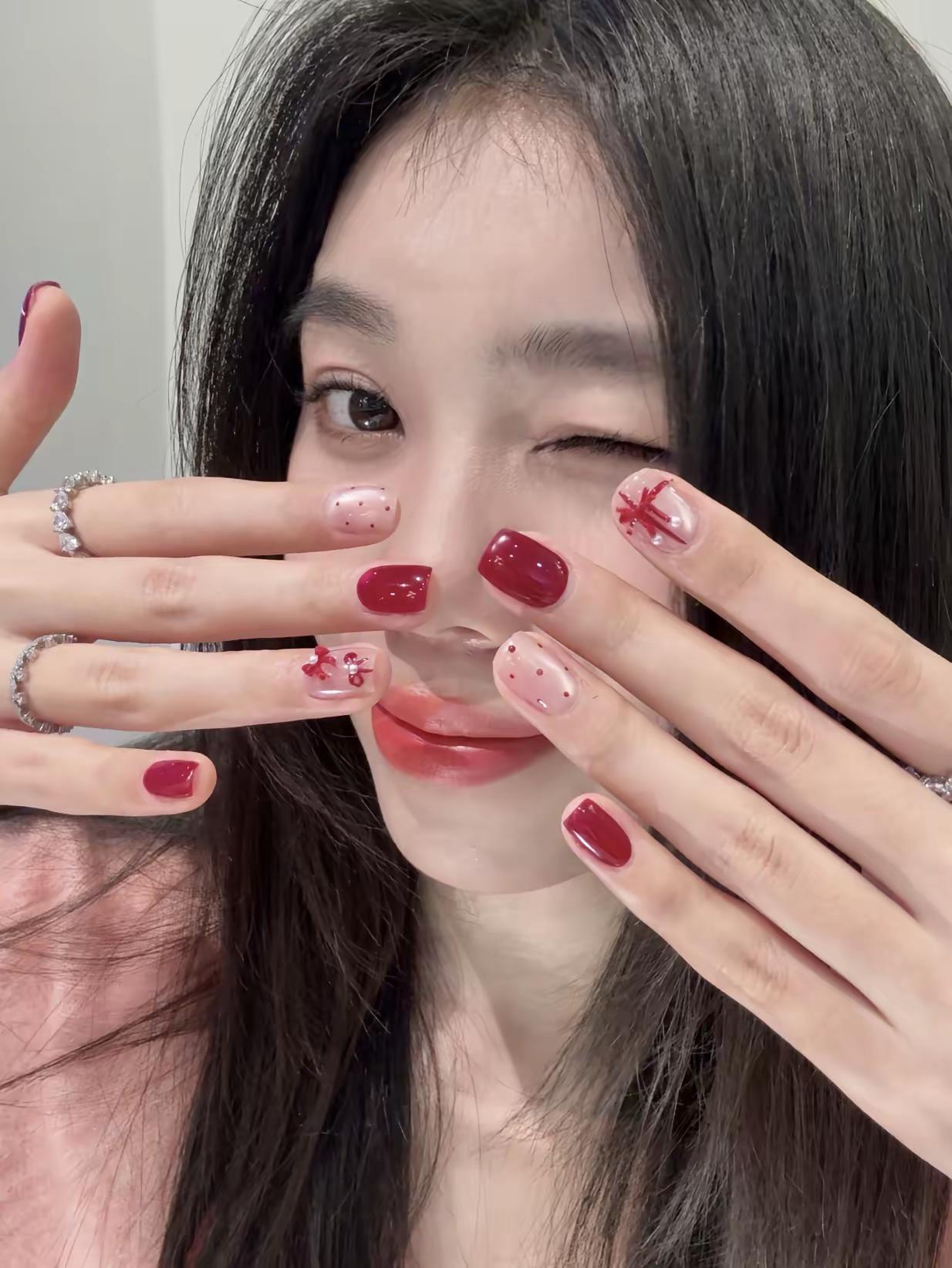 红色猫眼新年美甲来咯🍎这个显白 美甲 美甲教程 新年美甲