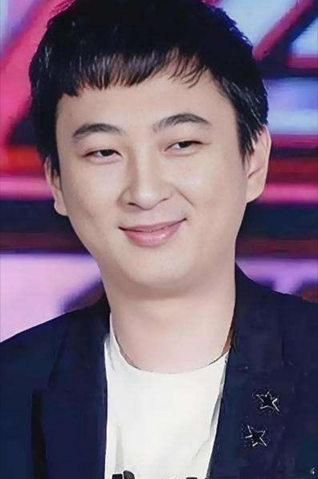 知道王思聪为啥不认闪闪吗？事实是并不是王思聪不承认孩子是他的，他心里也明白，闪闪