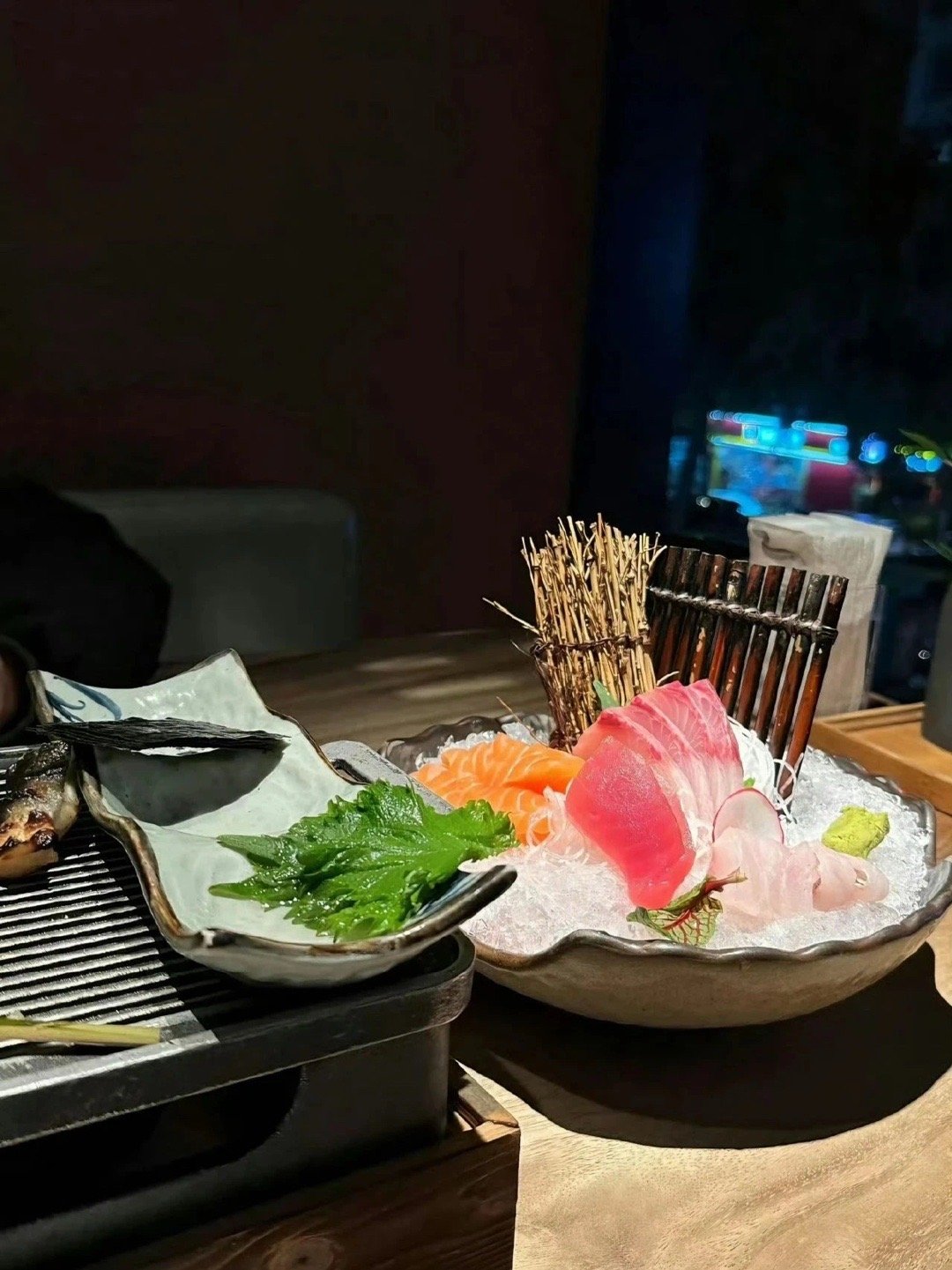 ᎷᎩ ᏝᎥᎦᏋ🤎爱玩的人觉得我无趣，踏实的人觉得我轻浮。我像夹在汉堡中间的菜叶