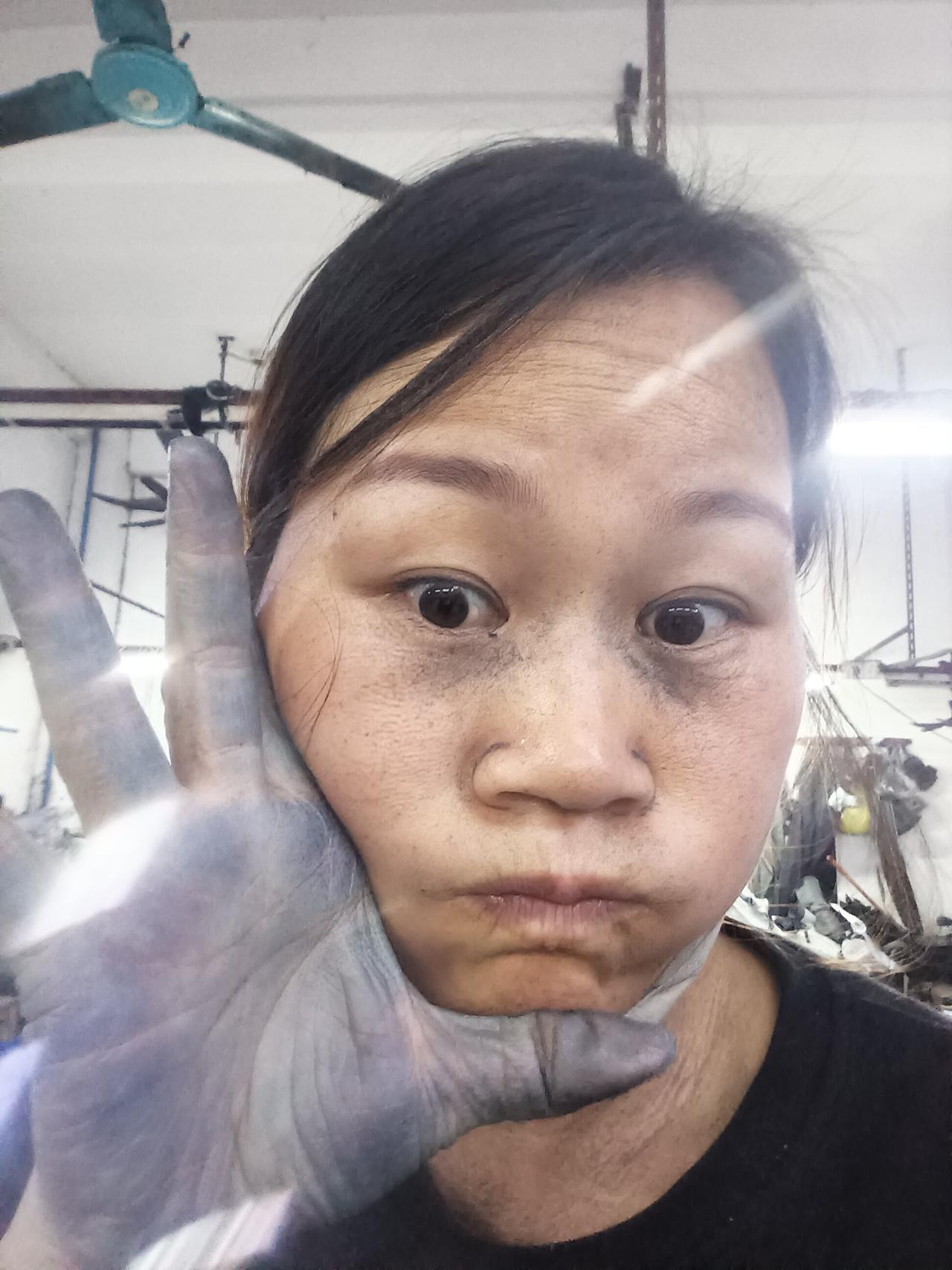 朋友们大家好，我是小清，今年我都37了，还是一个打工人，大家不会笑话我吧？一把年
