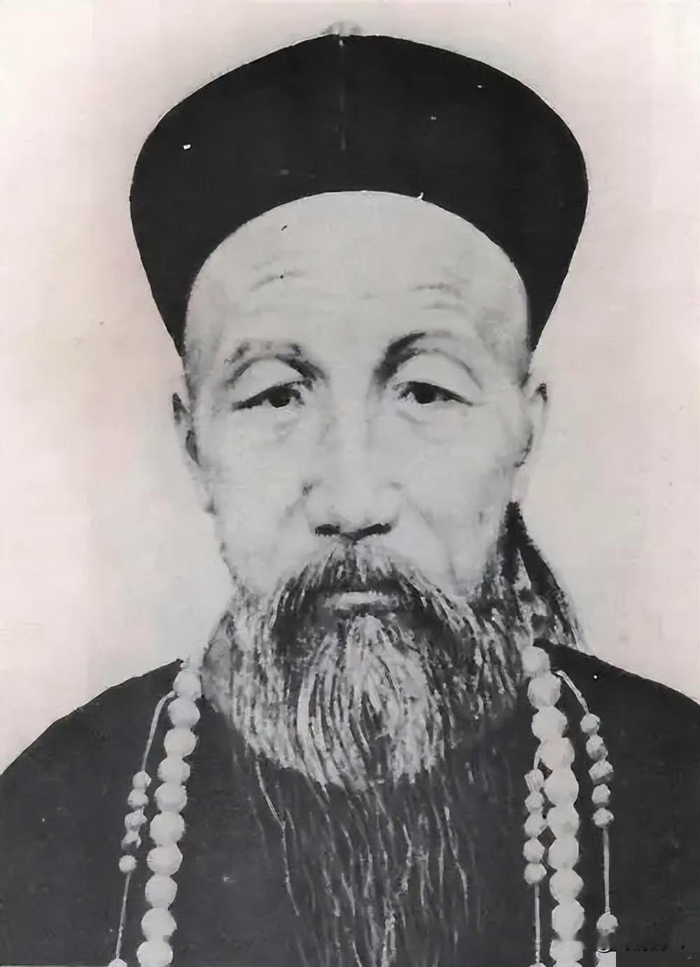 “晨不起，万事荒，幼不学，一生忙。能自律，乃自强。克己者，路方长。事败皆由惰，人