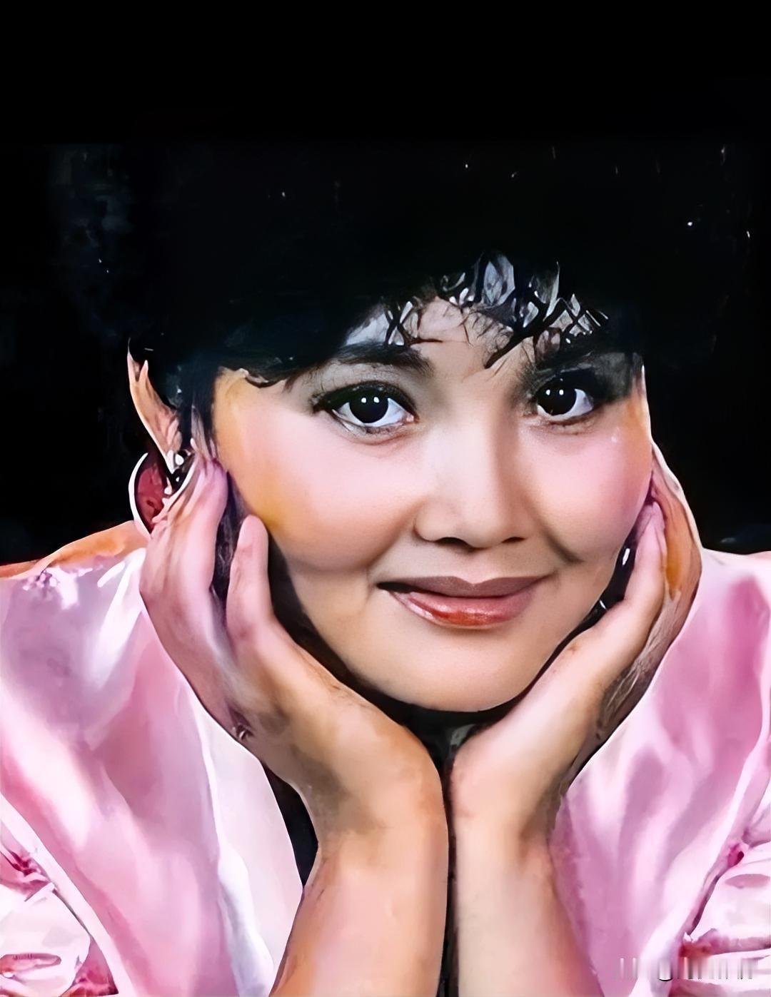 大家还记得这位女演员吗？
她今年58岁，上海人，毕业于上海戏剧学院。她年轻时长得