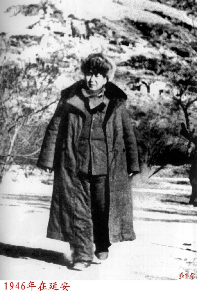 历史上的今日  1946年１ ２ 月 ９ 日 　 在 王 家 坪 会 见 西 方