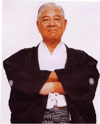 最大的台独分子，再也藏不住尾巴，终于露出来了肮脏的脑袋！原来，最大的台独分子不都