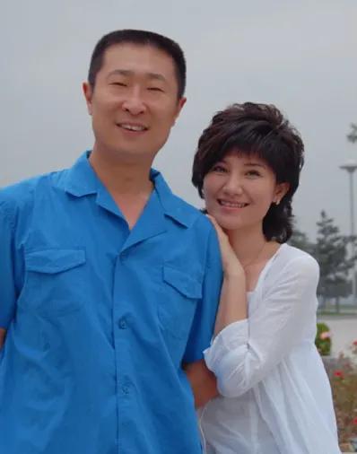 一次，周冬齐吐槽：“我买双500块钱的鞋子，林永健都舍不得，这一天他也太抠门儿了
