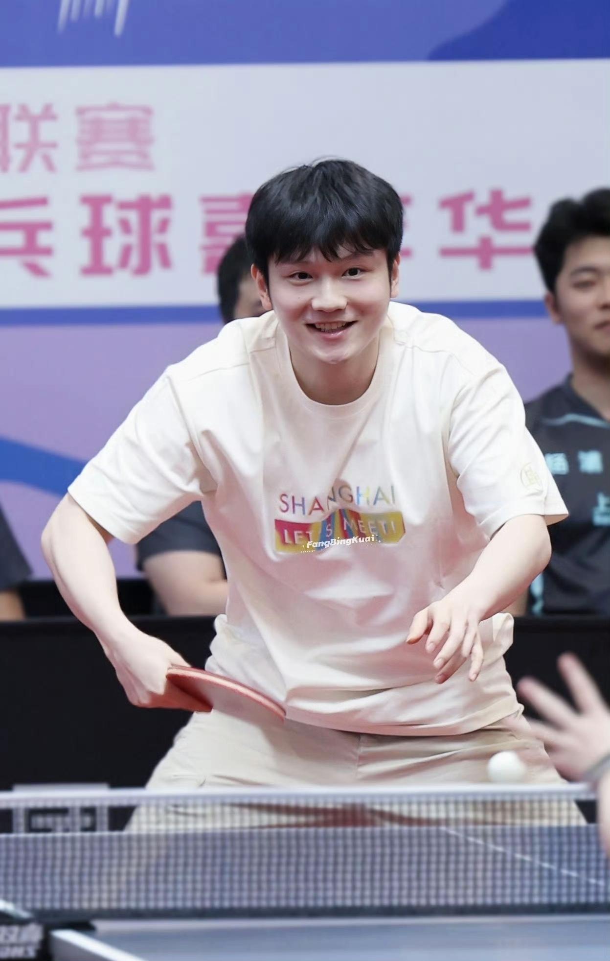 完全一只北极熊🐻