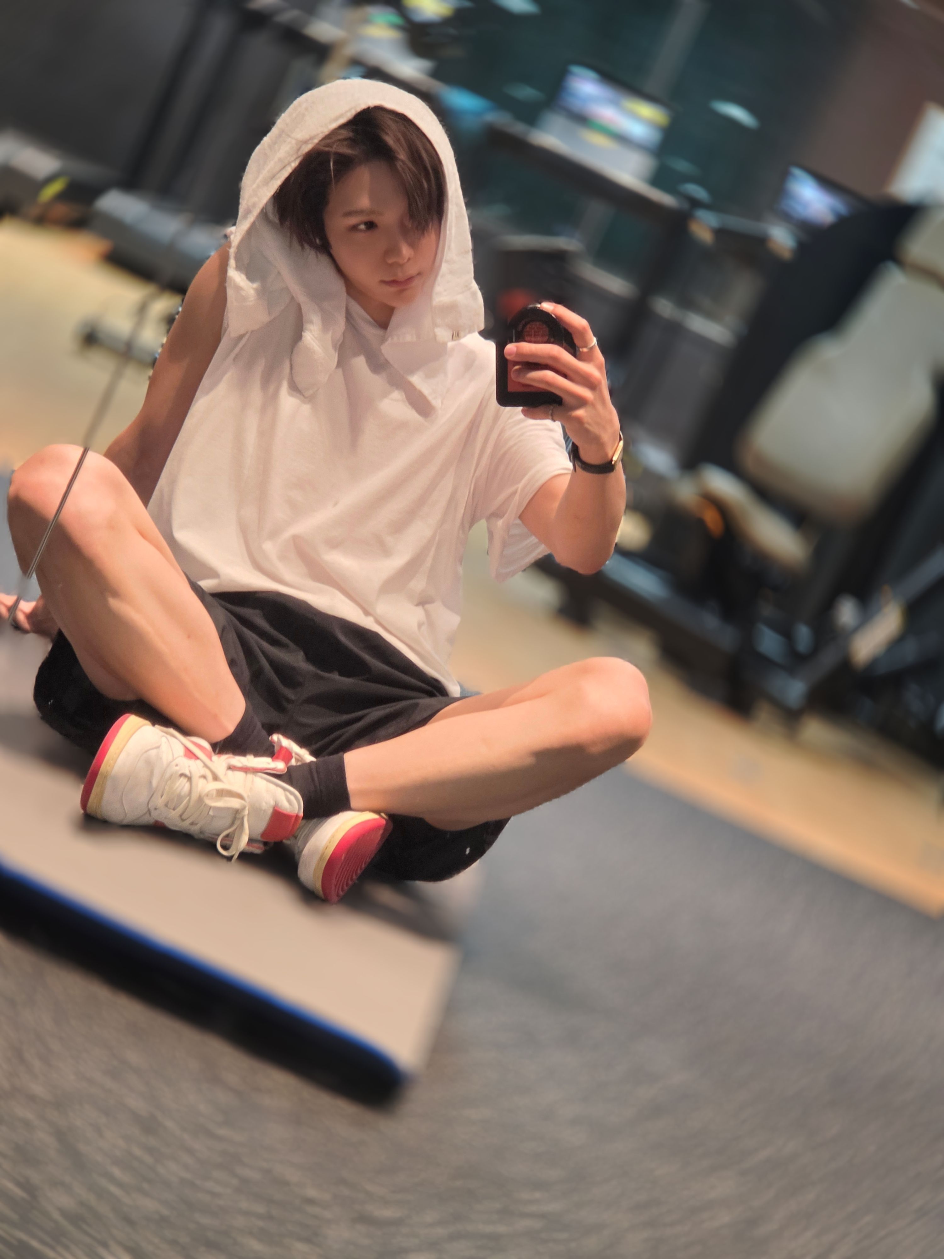 这都不是美梦不美梦的问题了 是春梦吧 ​​​