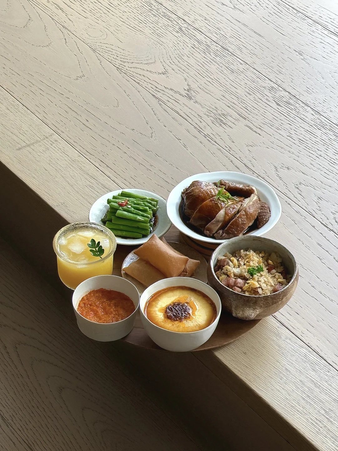 小托盘上的《一饭封神》