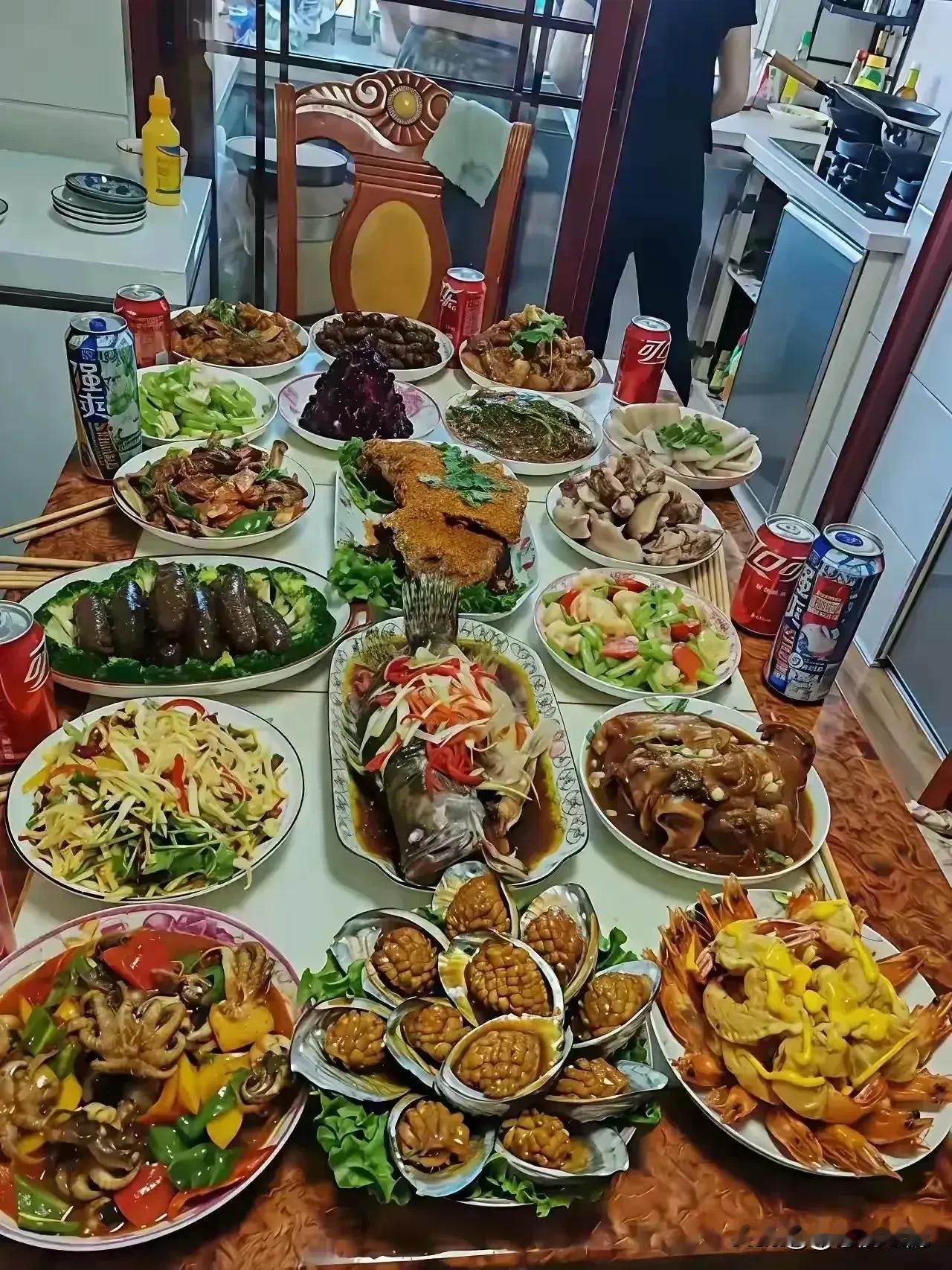 不得不说，月薪过万，估计才舍得这样吃饭吧？[捂脸][捂脸][捂脸]
