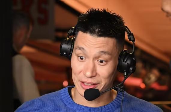 NBA总决赛上演惊天逆转！尼克斯29分大翻盘险胜马刺

总决赛第四场，尼克斯队上