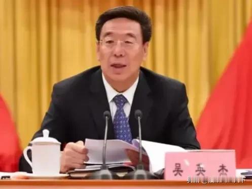 原西藏自治区党委书记吴英杰今天官宣落马！他是今年落马的第5位正部级干部，前面4位