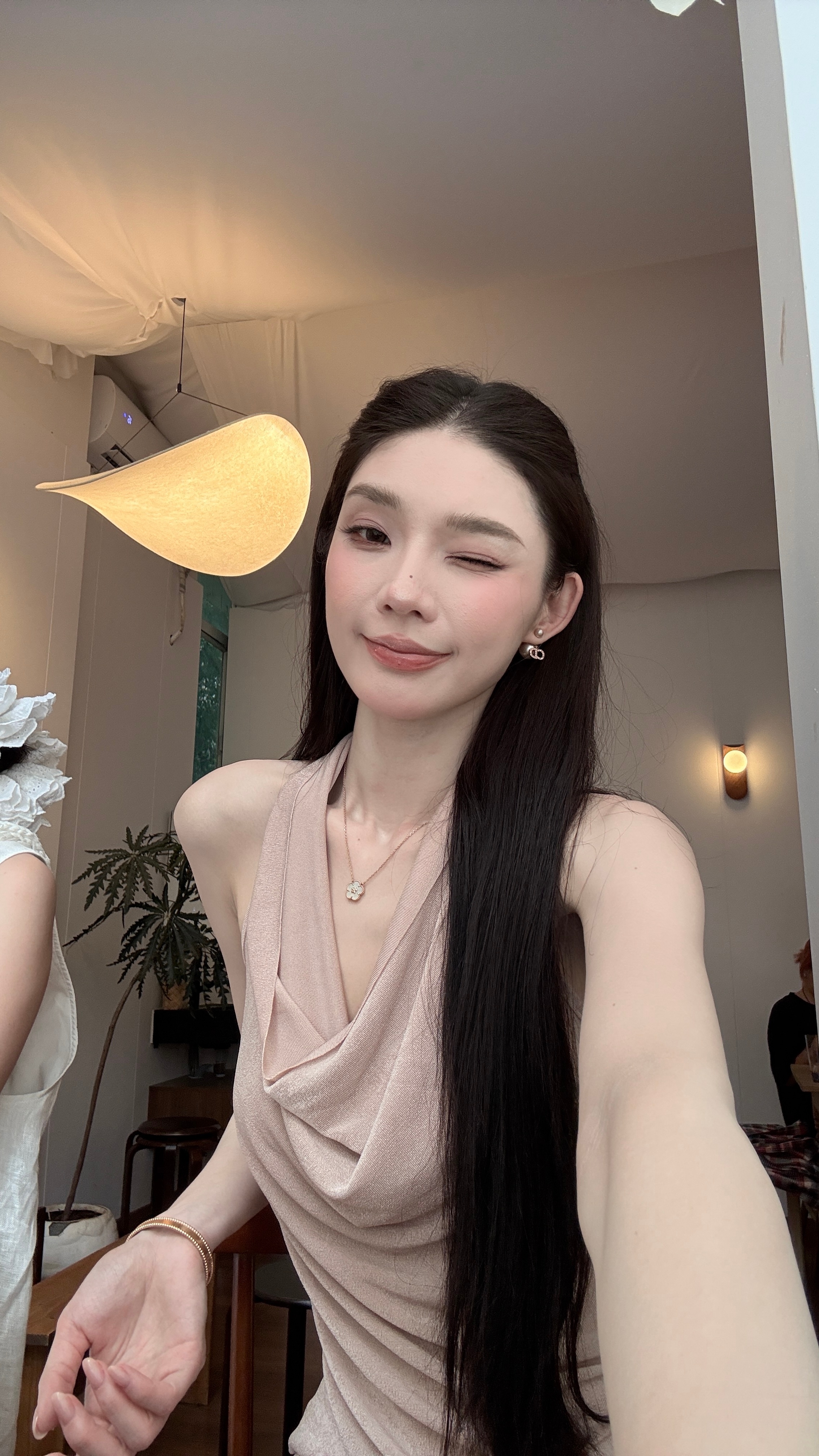 一会晴一会雨的深圳今天还好吗？[爱你][么么哒] ​​​