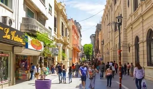 其实阿根廷什么也不缺，就是缺人

这话是一个在阿根廷的华人农场主老刘说的。他在那