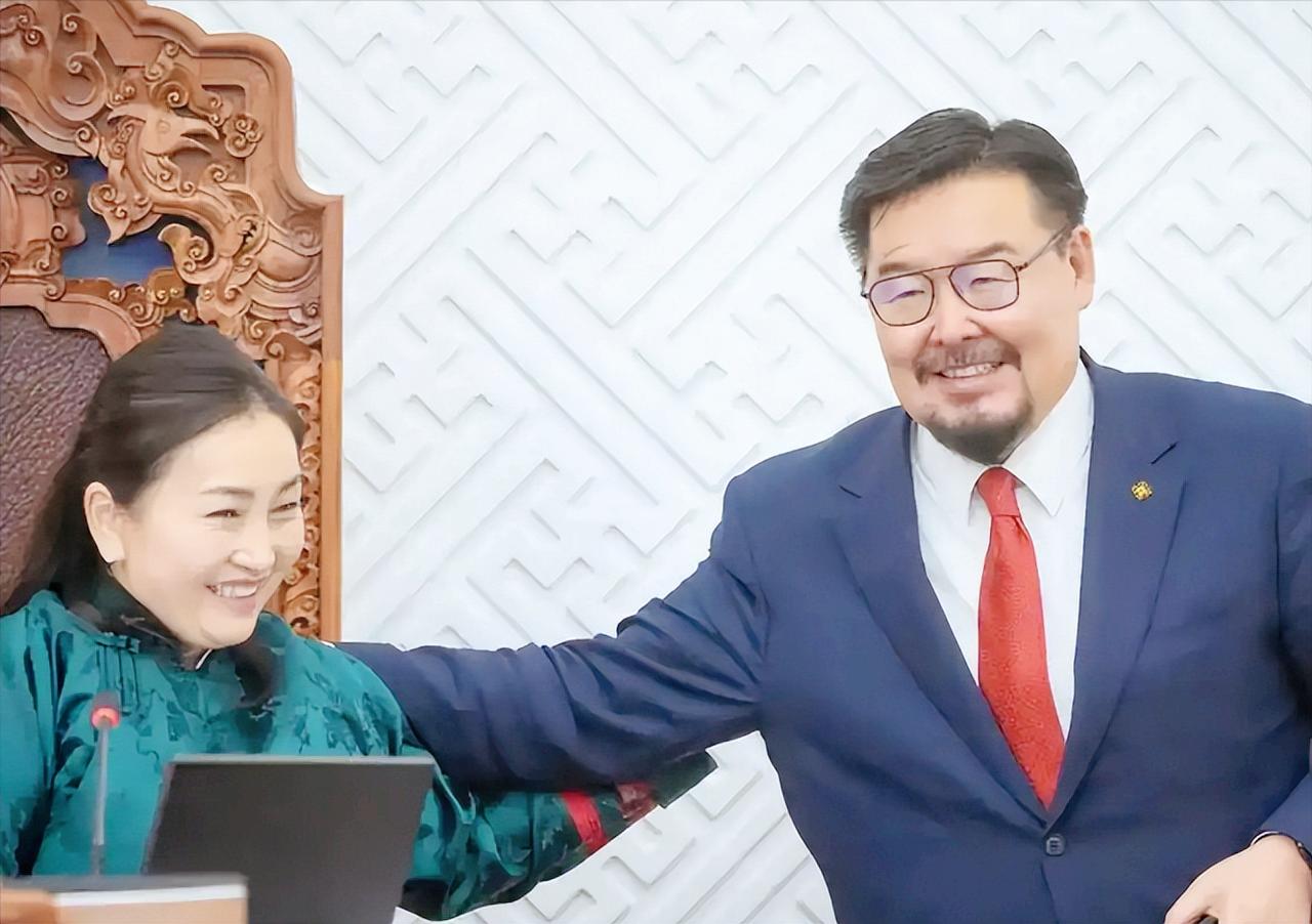 新官上任三把火，2026年开年最出圈的内陆国动向居然是蒙古国，没有虚头巴脑的造势
