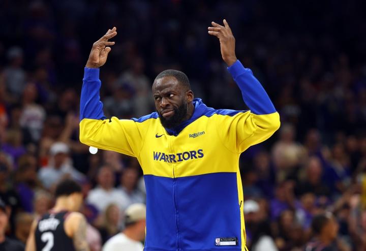 追梦：9岁儿子很有篮球天赋，但他坚持说自己是足球运动员
看NBA上咪咕视频，德雷