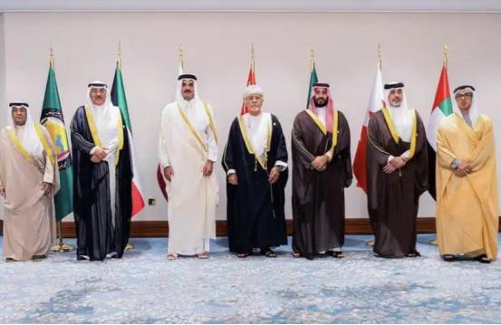 伊朗已经想好了：打完这场仗，自己将成阿拉伯国家的新“保护伞”
 
3月25日，伊