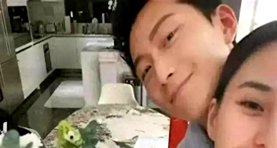 结婚都两年了，何超莲和窦骁这边一直没传来好消息，外面也跟着猜来猜去。
结果她这回