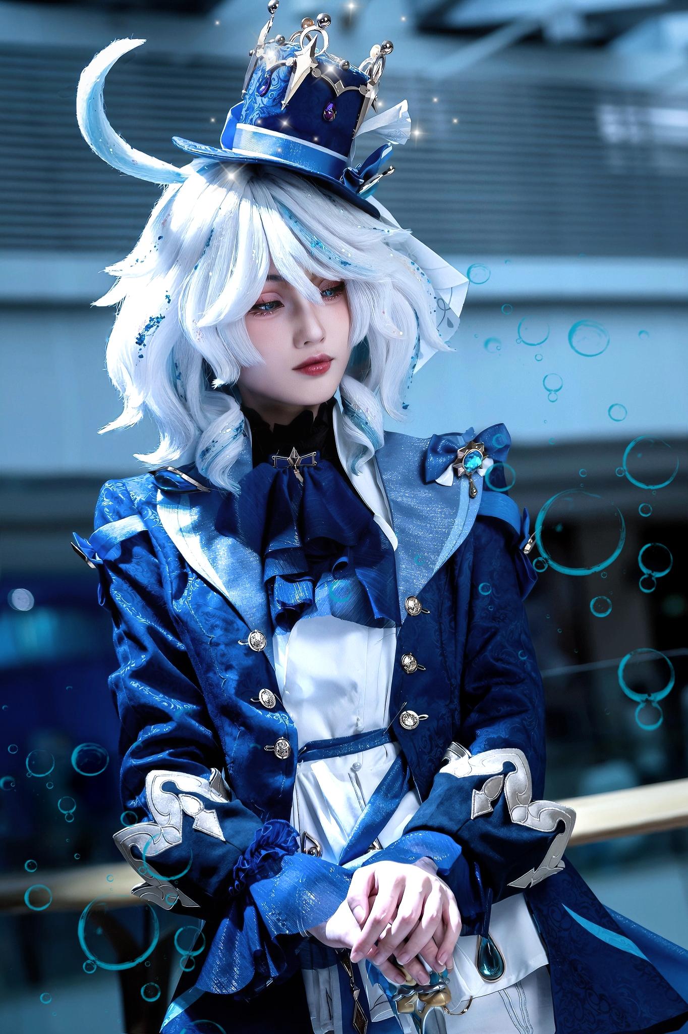 扮演……神明？