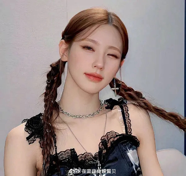 原来她就是赵美延，都说赵露思的脸越来越像她 