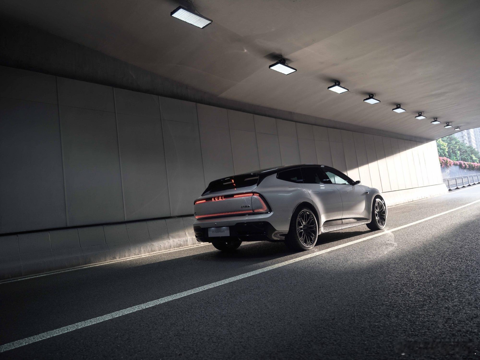 和奥迪E5一起启程2026青年实力演员成为奥迪E5 Sportbac体验大使啦在